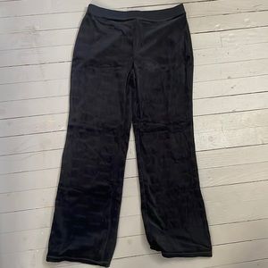 Skims velour terry pant in the color onyx